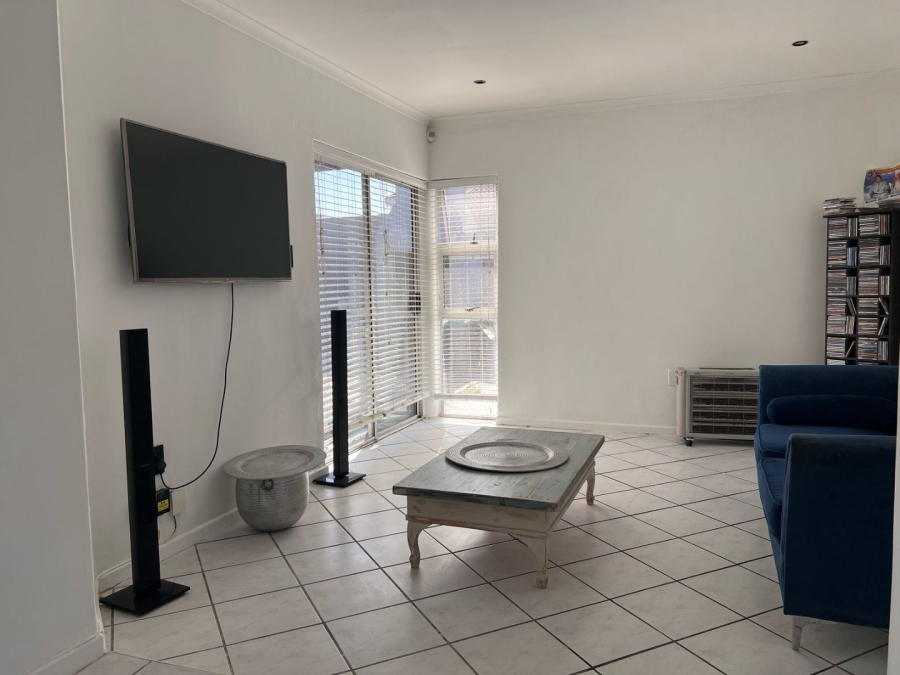 3 Bedroom Property for Sale in Parklands Western Cape
